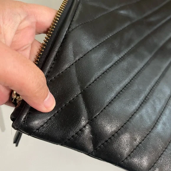 TORY BURCH BLACK KIRA CHEVRON POUCH